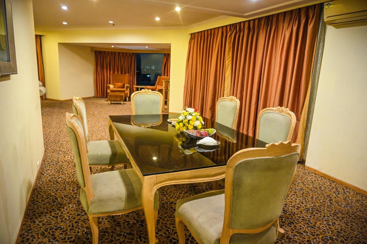 Katriya Hotel And Tower Hyderabad Eksteriør billede