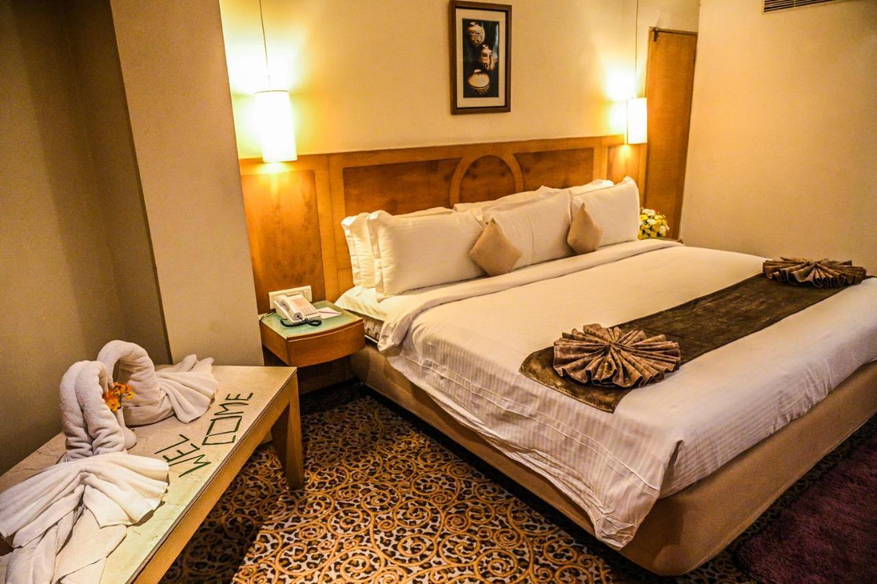 Katriya Hotel And Tower Hyderabad Eksteriør billede