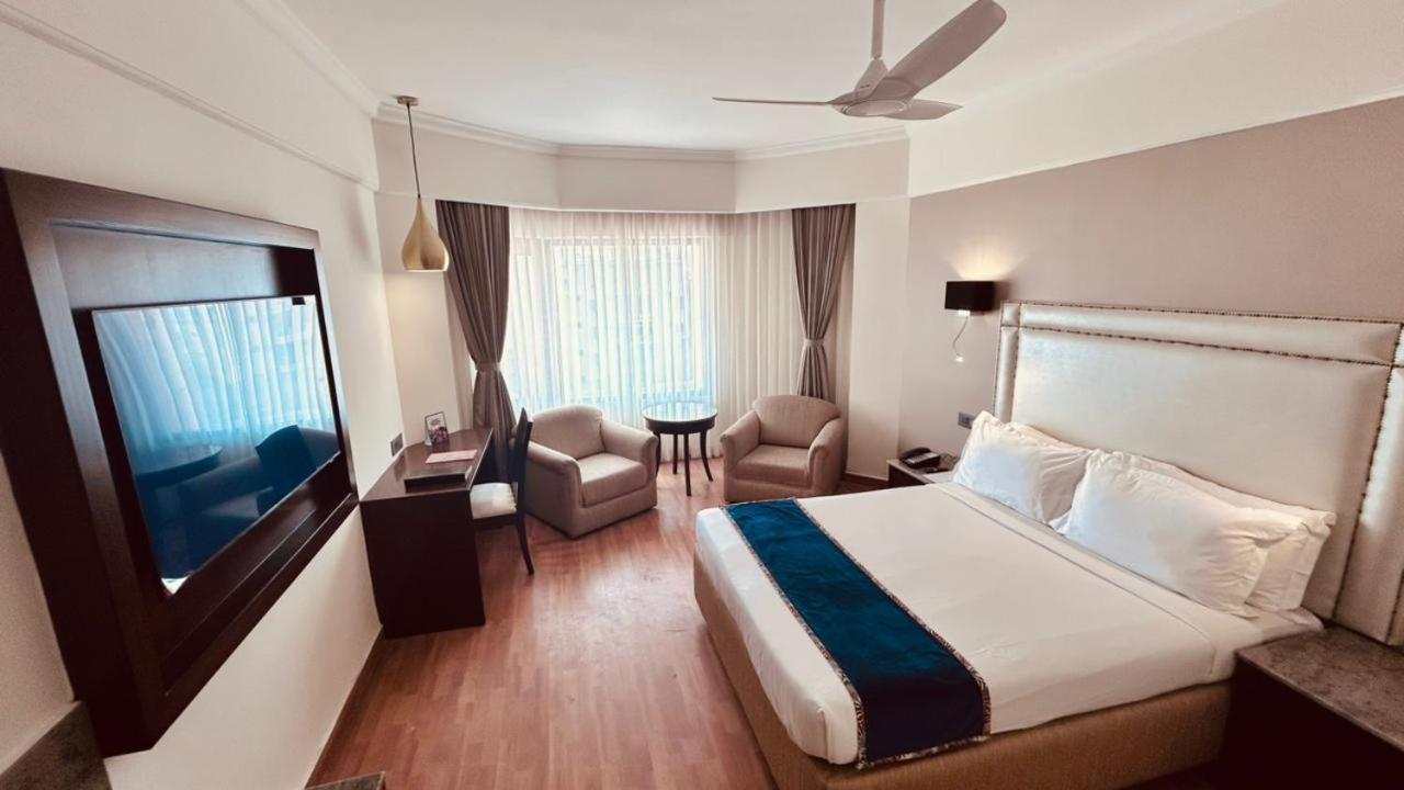 Katriya Hotel And Tower Hyderabad Eksteriør billede