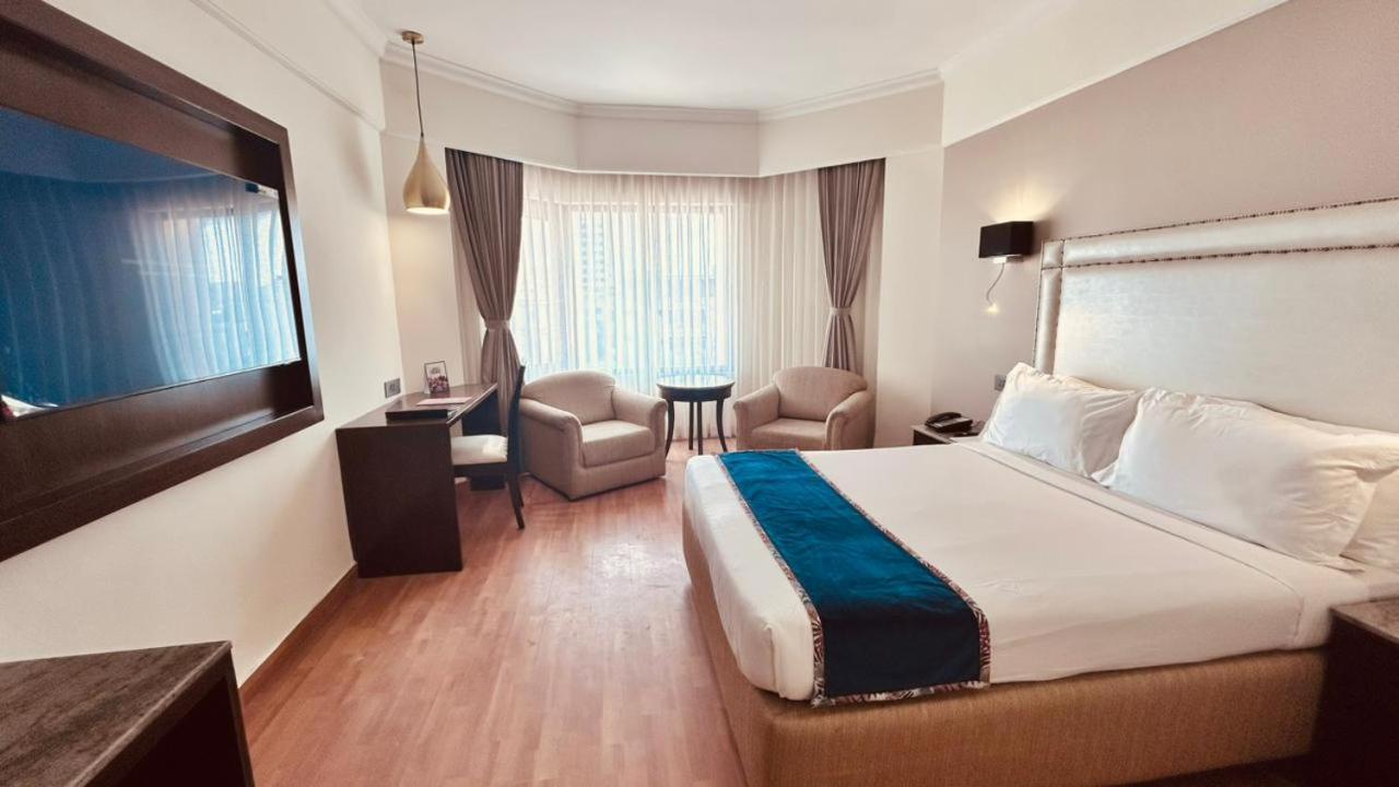 Katriya Hotel And Tower Hyderabad Eksteriør billede