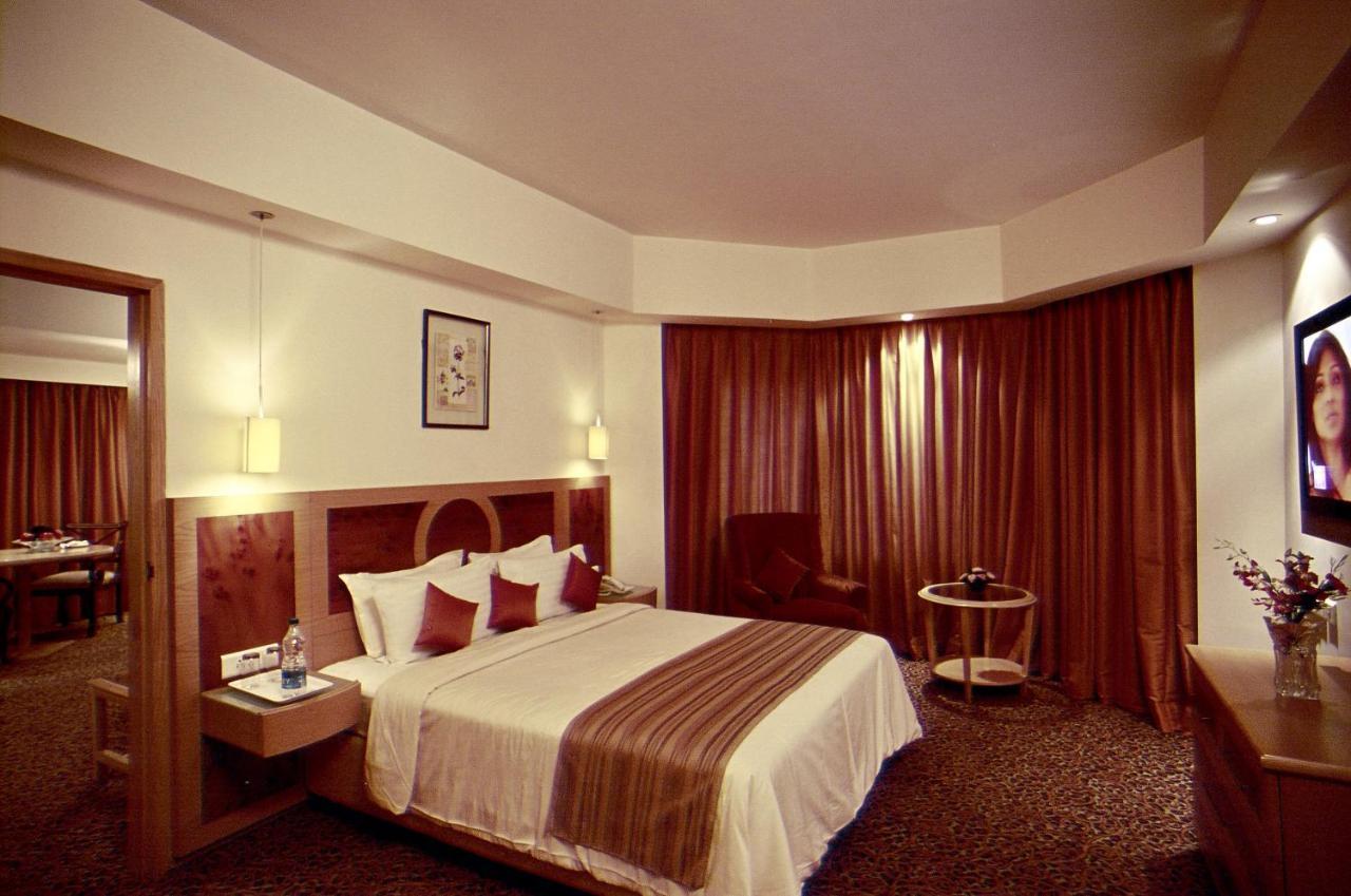 Katriya Hotel And Tower Hyderabad Eksteriør billede